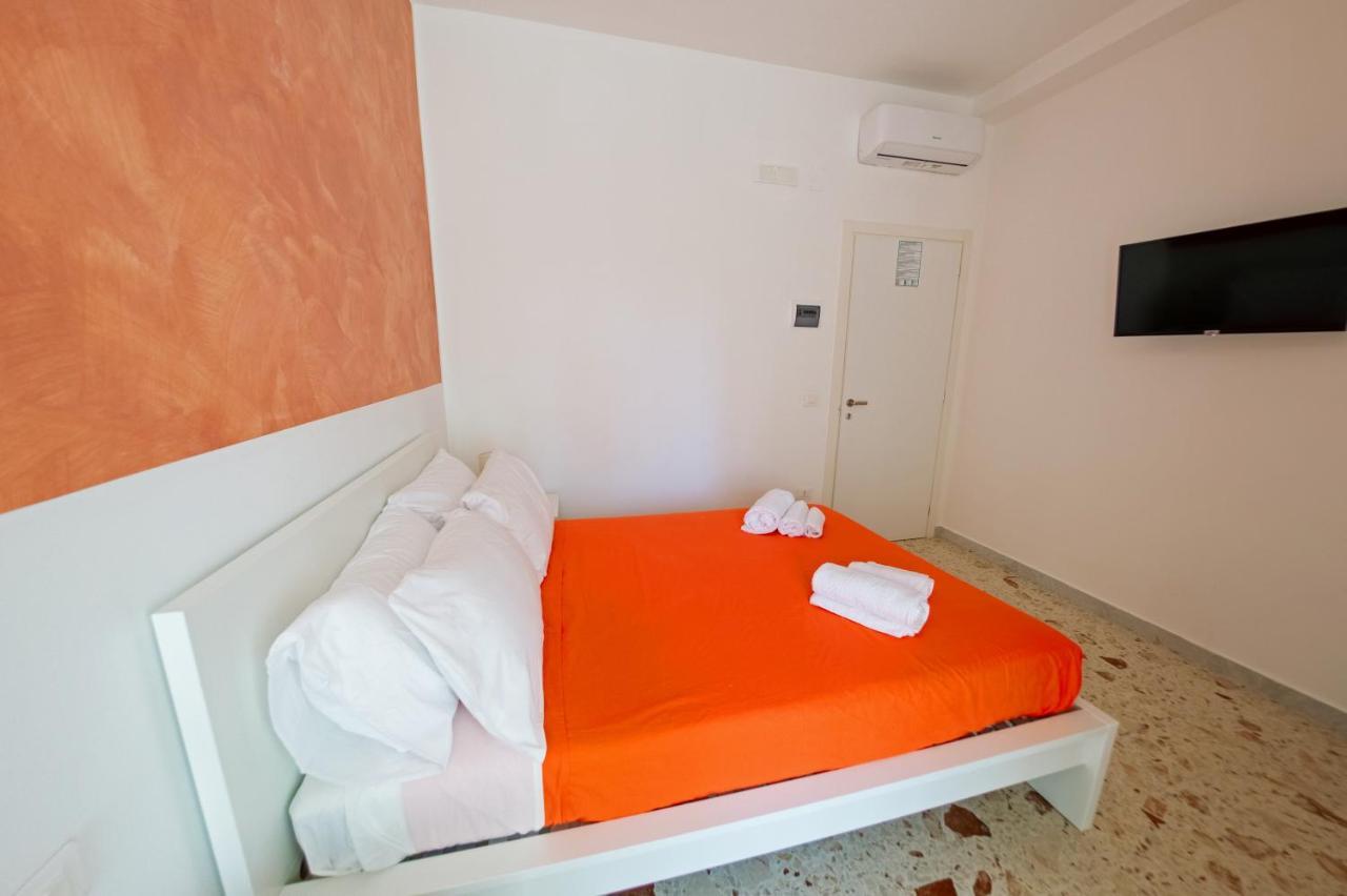 Bed and Breakfast A Casa Di Marco Salerno Centro Exterior foto