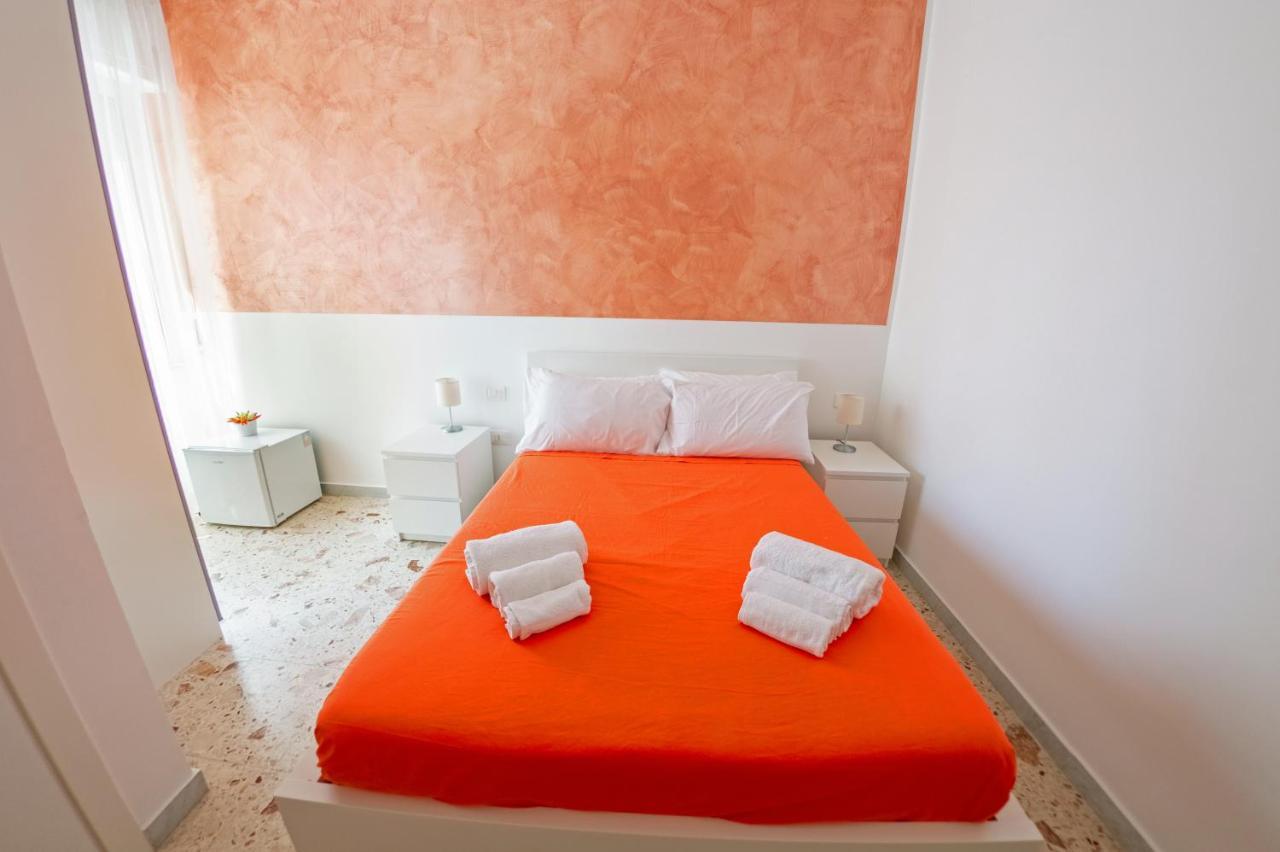 Bed and Breakfast A Casa Di Marco Salerno Centro Exterior foto