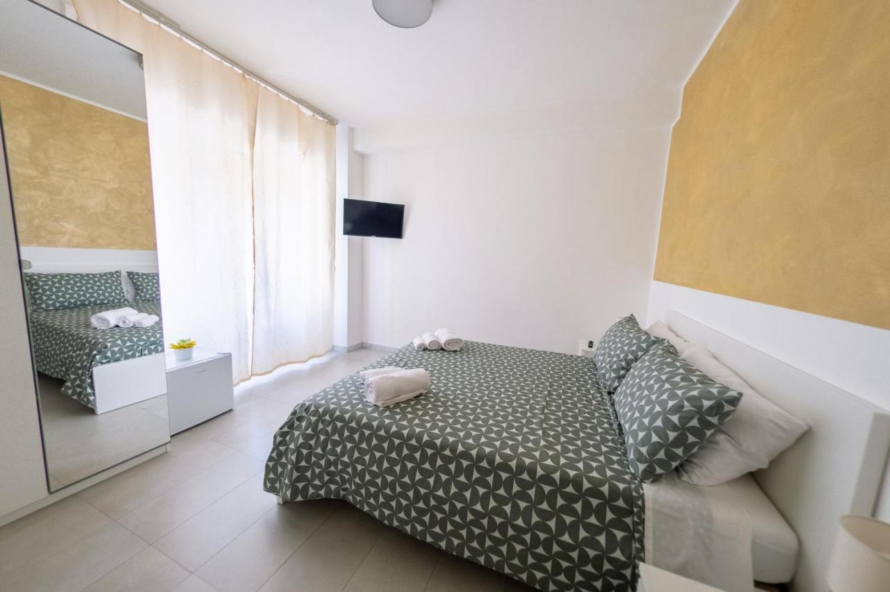 Bed and Breakfast A Casa Di Marco Salerno Centro Exterior foto