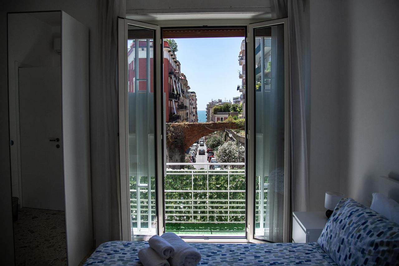 Bed and Breakfast A Casa Di Marco Salerno Centro Exterior foto